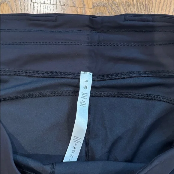 NWT Lululemon Invigorate HR legging 25” - size 20 - Picture 6 of 6